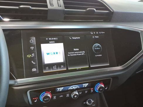 Certified 2025 Audi Q3 2.0T Premium w/ Convenience Package image 10