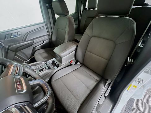 Used 2023 GMC Canyon Elevation w/ Convenience Package AWD/4WD image 20