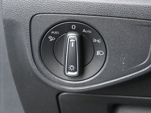 Used 2023 Volkswagen Atlas Cross Sport SE FWD image 15