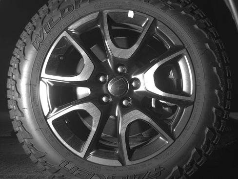 Used 2025 Jeep Compass Trailhawk AWD/4WD image 13