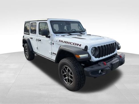 Used 2024 Jeep Wrangler Unlimited Rubicon image 3