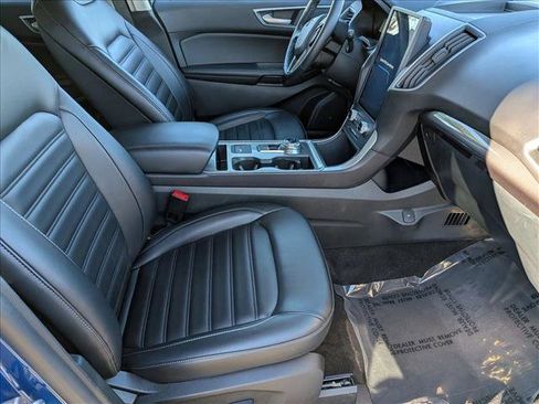 Used 2023 Ford Edge SEL image 19