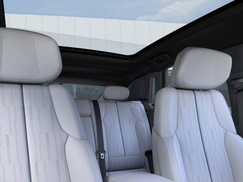 New 2026 Cadillac Lyriq Luxury image 25