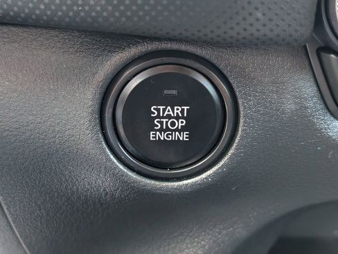 Used 2025 MAZDA CX-50 AWD 2.5 S w/ Premium Package image 16