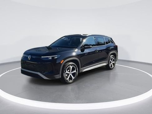 New 2025 Volkswagen Tiguan SE image 4