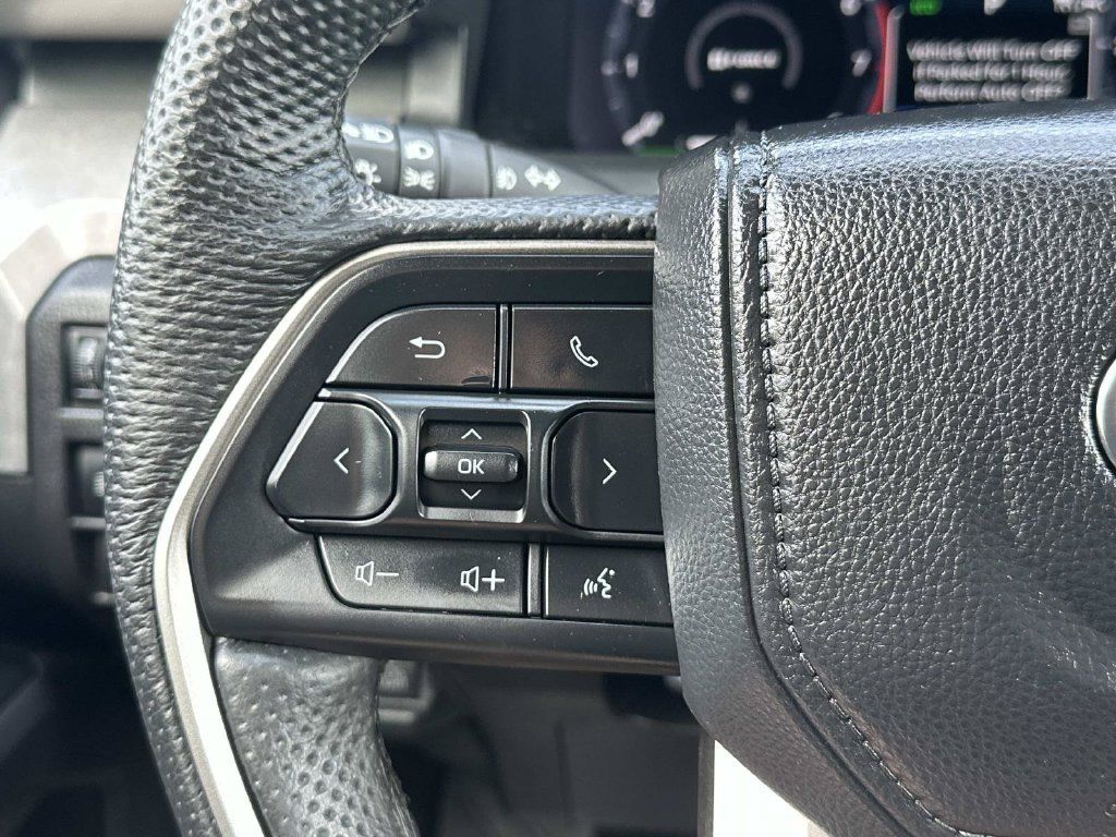 Used 2025 Toyota Tacoma 4x4 Double Cab Hybrid image 29