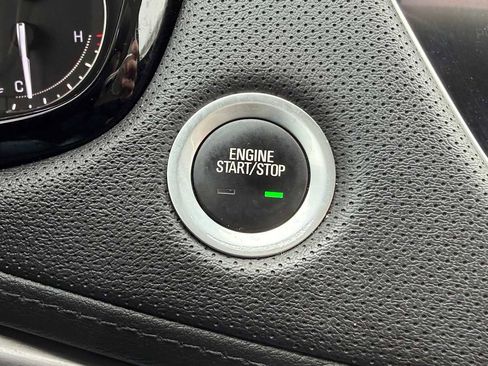 Used 2019 Cadillac XT5 Luxury image 19