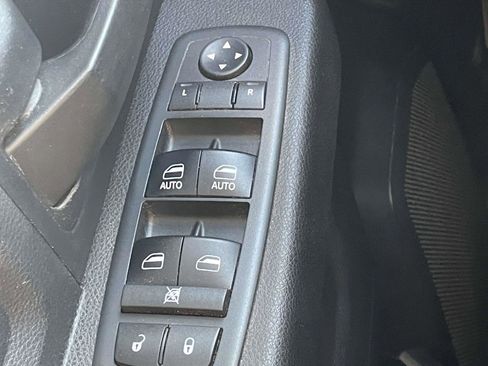 Used 2018 RAM 2500 Tradesman w/ Chrome Appearance Group image 15