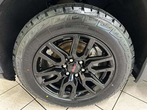 Certified 2023 GMC Sierra 1500 Elevation w/ Elevation Premium Package image 20