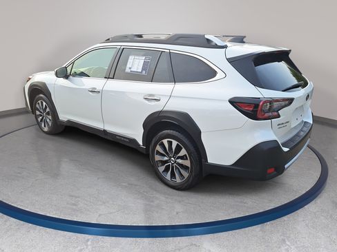 Used 2025 Subaru Outback Touring XT w/ Popular Package #2 AWD/4WD image 7