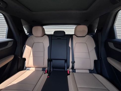New 2026 Porsche Cayenne image 25