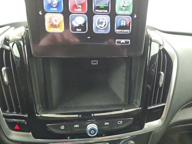 Used 2019 Chevrolet Traverse LT FWD image 24