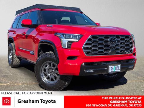 Used 2025 Toyota Sequoia Platinum AWD/4WD image 1