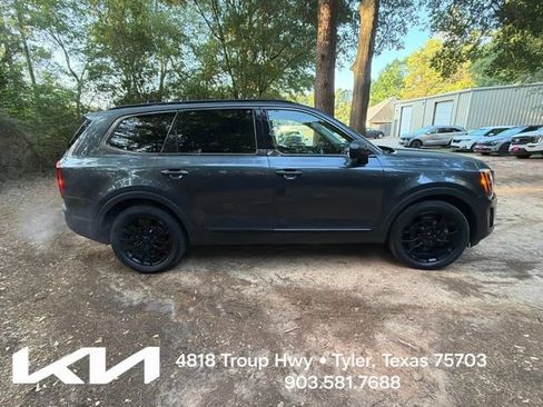 Certified 2021 Kia Telluride EX w/ EX Premium Package AWD/4WD image 13