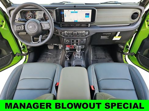 New 2025 Jeep Gladiator Mojave w/ Convenience Group AWD/4WD image 9