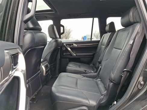 Used 2023 Lexus GX 460 Luxury w/ Sport Design Package image 20