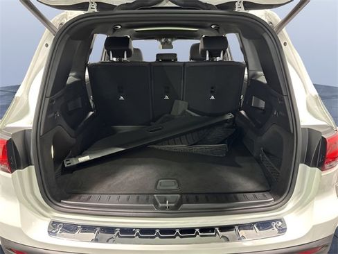 Certified 2023 Mercedes-Benz EQB 300 4MATIC image 11