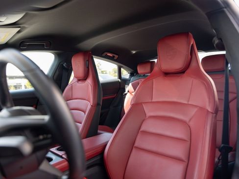 Certified 2024 Porsche Taycan 4S image 5