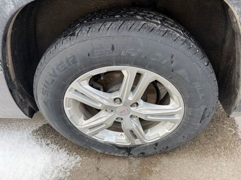 Used 2019 GMC Terrain SLE w/ Driver Convenience Package image 11