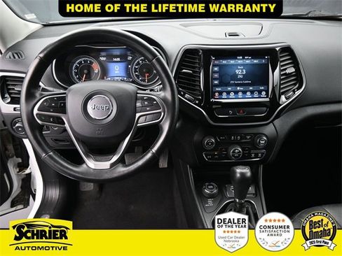 Used 2019 Jeep Cherokee Limited image 13