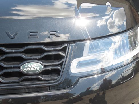 Used 2020 Land Rover Range Rover Sport HST AWD/4WD image 4