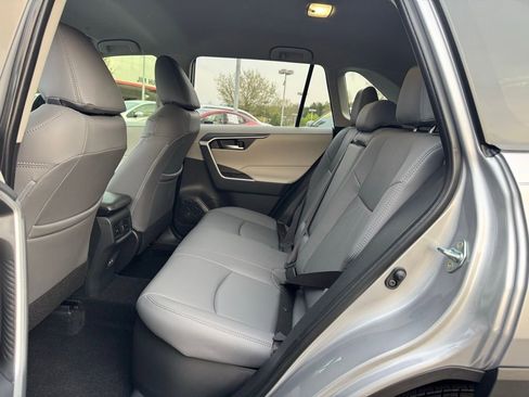 Used 2025 Toyota RAV4 XLE image 13