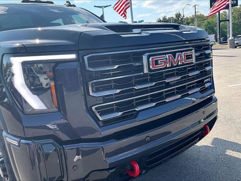 Used 2026 GMC Sierra 2500 AT4 AWD/4WD image 28