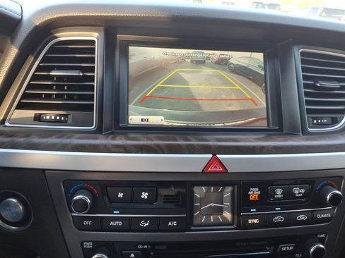 Used 2015 Hyundai Genesis 5.0 image 17