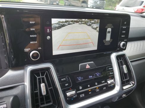 Used 2022 Kia Sorento SX w/ Panoramic Sunroof Package image 29