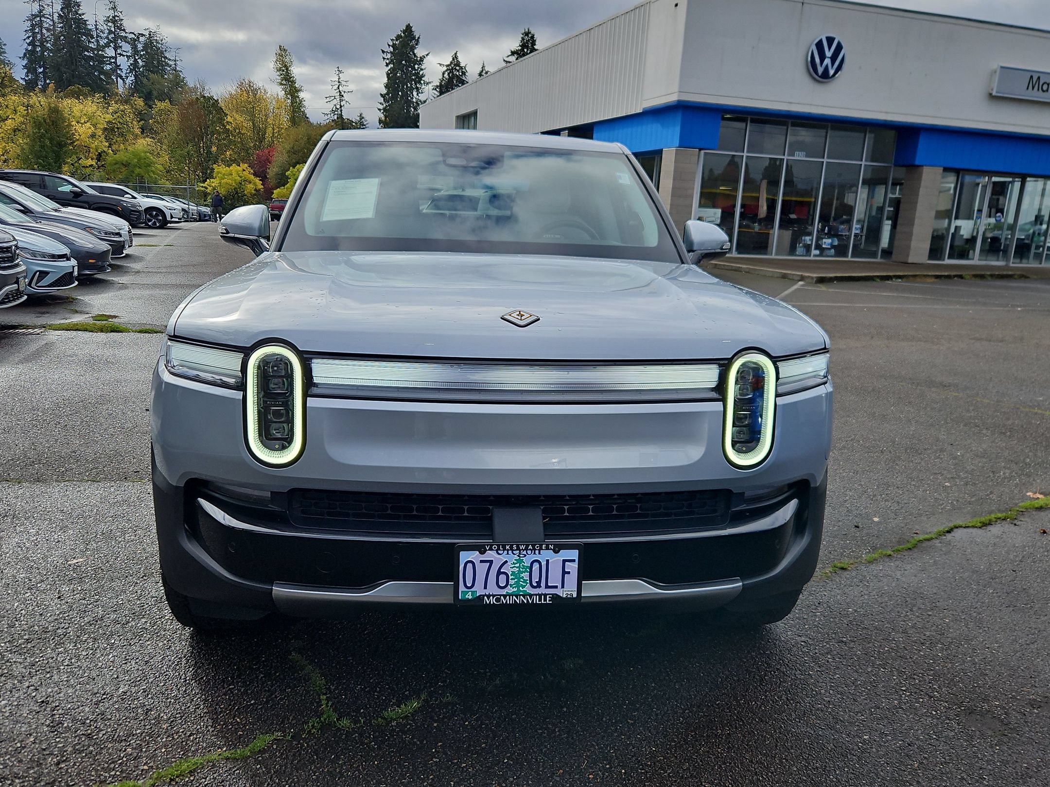 Used 2025 Rivian R1T Adventure Dual AWD/4WD image 2