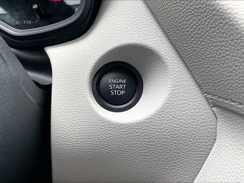 Certified 2026 Toyota Corolla Cross LE FWD image 17