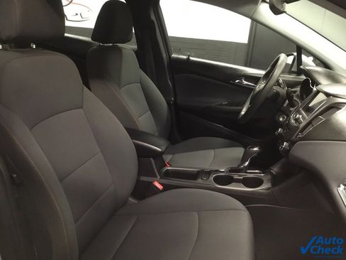 Used 2019 Chevrolet Cruze LS w/ LS Fleet Convenience Package image 34