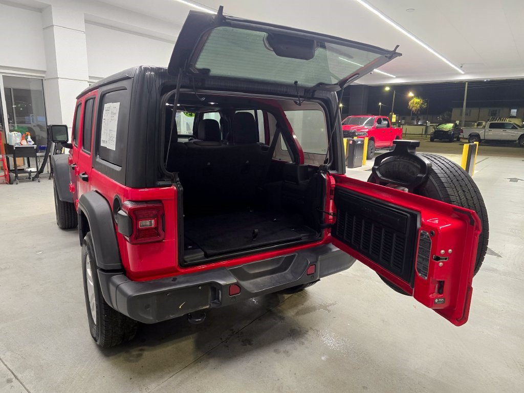 Used 2021 Jeep Wrangler Unlimited Sport AWD/4WD image 37