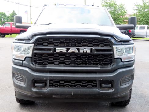 Used 2022 RAM 3500 Tradesman image 9