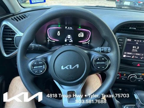 Certified 2024 Kia Soul LX FWD image 16