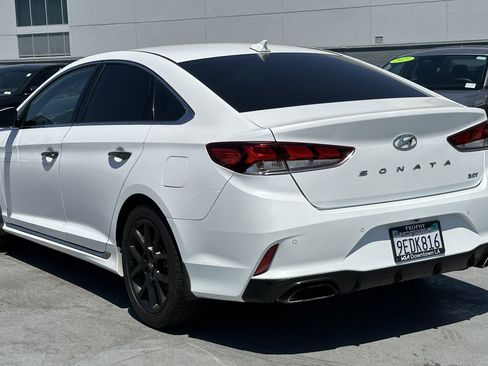 Used 2018 Hyundai Sonata Limited FWD image 5