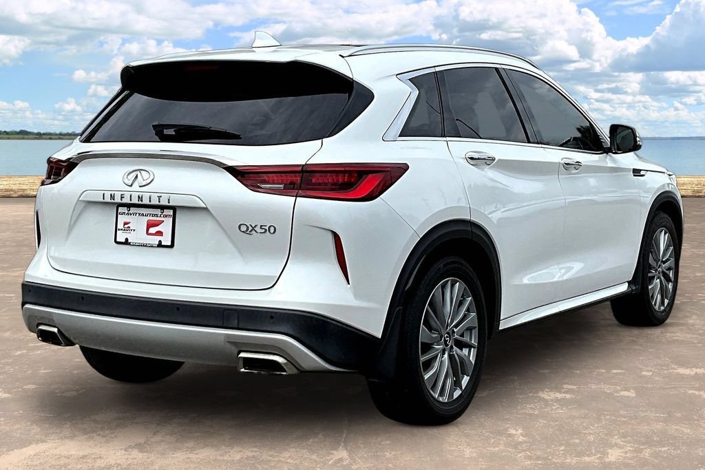 Used 2023 INFINITI QX50 Luxe FWD image 4