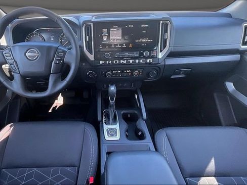 Certified 2026 Nissan Frontier SV w/ SV Convenience Package AWD/4WD image 14