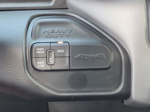 Used 2024 RAM 2500 Big Horn image 28