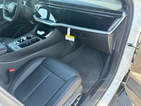 Used 2024 Jeep Wagoneer Limited AWD/4WD image 21