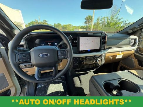 New 2026 Ford F250 XLT w/ XLT Premium Package AWD/4WD image 7