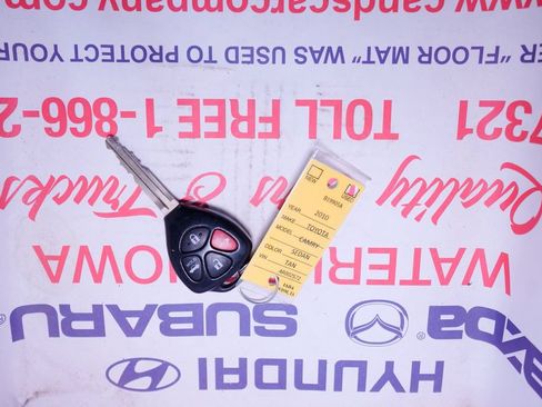 Used 2010 Toyota Camry LE FWD image 28