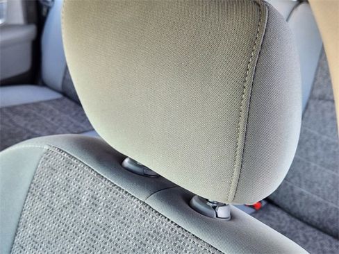 Used 2016 RAM 1500 Big Horn image 16