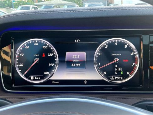 Used 2017 Mercedes-Benz S 550 Sedan image 20