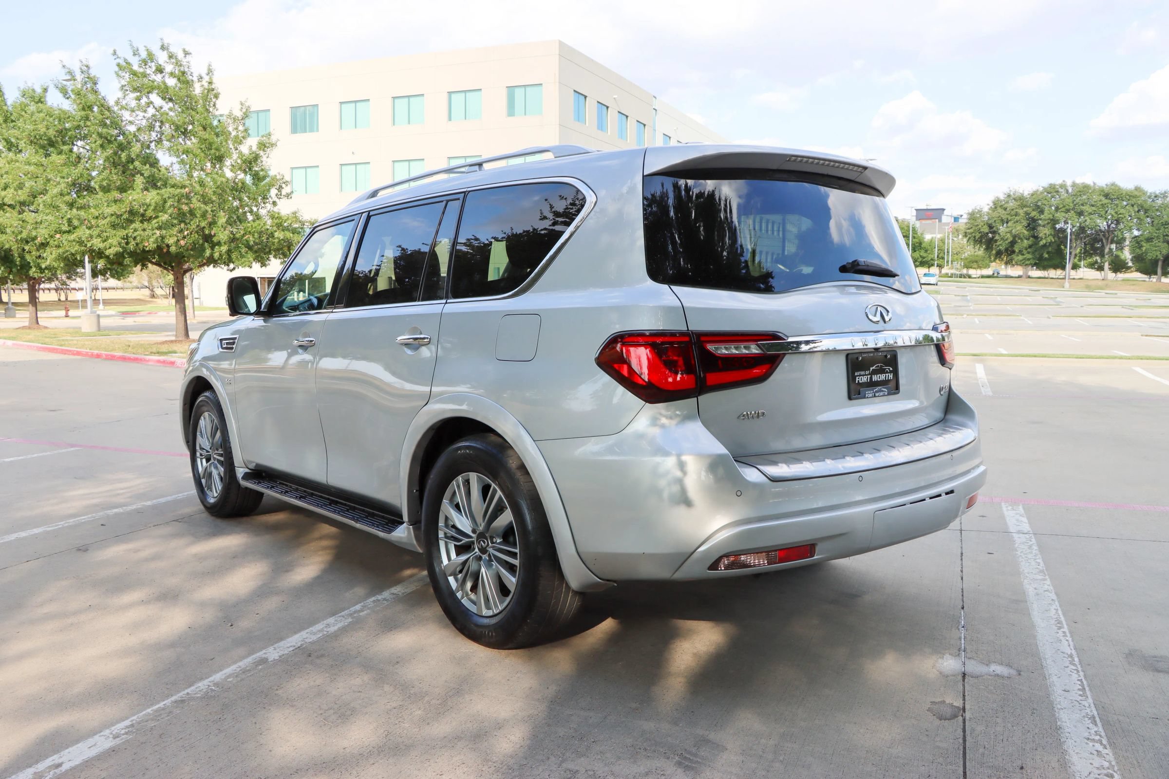 Used 2020 INFINITI QX80 Luxe w/ Proassist Package AWD/4WD image 5