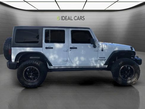 Used 2017 Jeep Wrangler Unlimited Sport w/ Quick Order Package 24S AWD/4WD image 4
