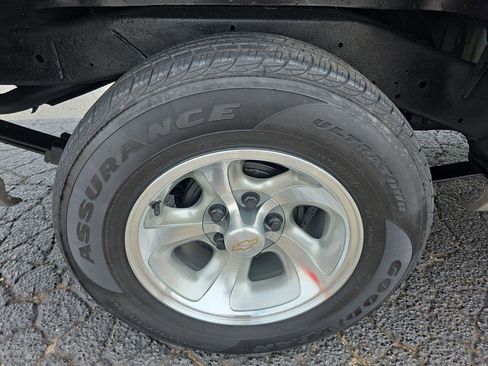 Used 2000 Chevrolet S10 Pickup LS w/ Preferred Equipment Group RWD image 17