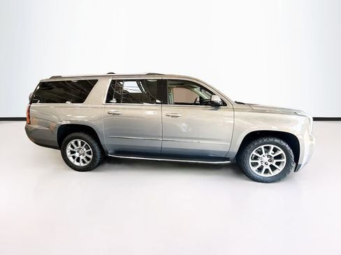 Used 2019 GMC Yukon XL Denali image 5