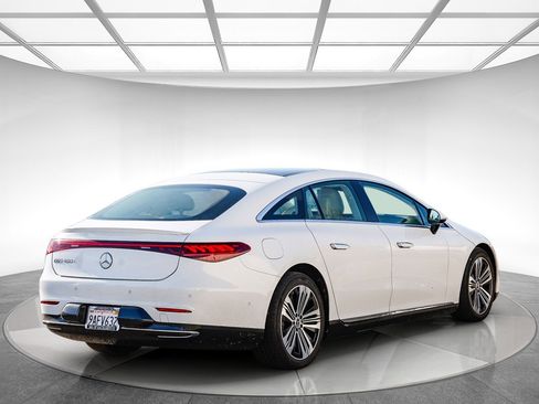 Used 2022 Mercedes-Benz EQS 450+ Sedan image 3