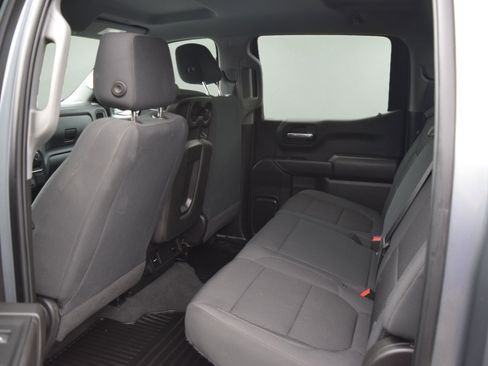 Used 2022 Chevrolet Silverado 1500 Custom w/ Safety Confidence Package image 8